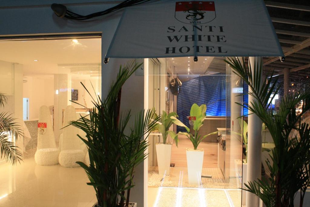 Santi White Hotel Phuket Exterior photo
